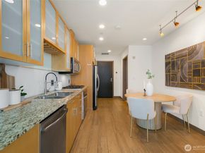 2033 2nd Avenue 2005, Seattle WA 98121