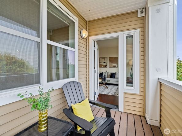 2960 SW Raymond Street 204, Seattle WA 98126