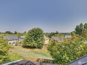 2960 SW Raymond Street 204, Seattle WA 98126