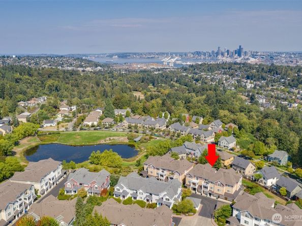 2960 SW Raymond Street 204, Seattle WA 98126