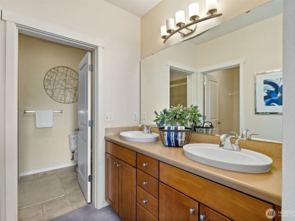 2960 SW Raymond Street 204, Seattle WA 98126