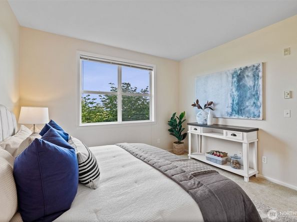 2960 SW Raymond Street 204, Seattle WA 98126
