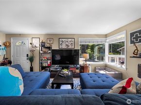 17563 12th Avenue NE, Shoreline WA 98155