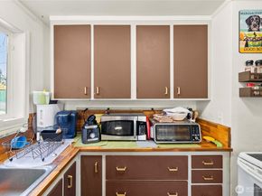 17563 12th Avenue NE, Shoreline WA 98155