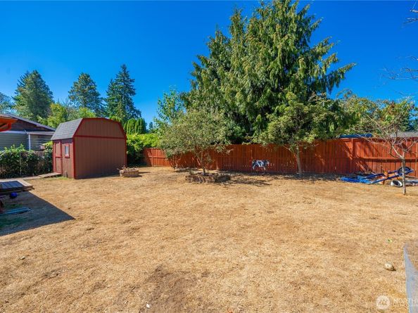 17563 12th Avenue NE, Shoreline WA 98155