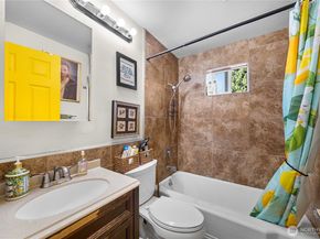 17563 12th Avenue NE, Shoreline WA 98155