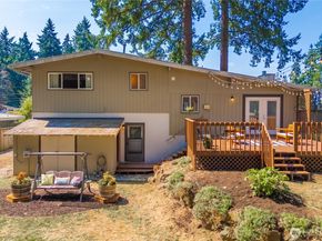 35770 27th Avenue S, Federal Way WA 98003