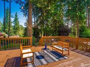 35770 27th Avenue S, Federal Way WA 98003