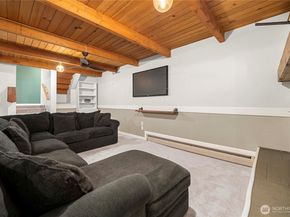 35770 27th Avenue S, Federal Way WA 98003