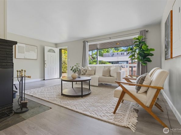 1006 NE 126th St., Seattle WA 98125