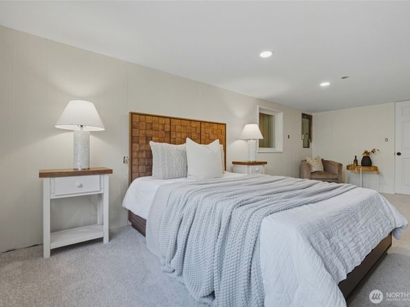 1006 NE 126th St., Seattle WA 98125