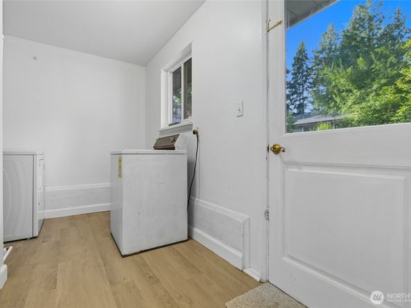 1006 NE 126th St., Seattle WA 98125