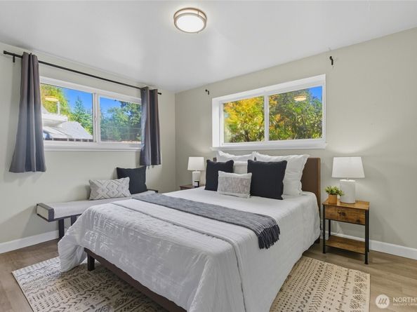 1006 NE 126th St., Seattle WA 98125