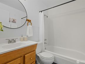 1006 NE 126th St., Seattle WA 98125