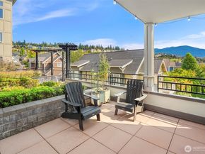 1840 25th Avenue NE 202, Issaquah WA 98029