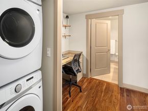 1840 25th Avenue NE 202, Issaquah WA 98029