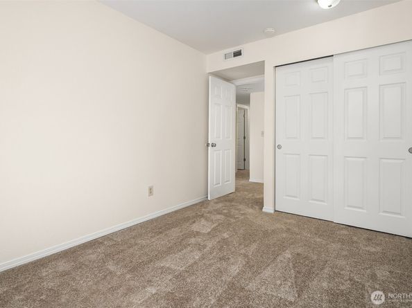 12424 NE 145th Street C25, Kirkland WA 98034