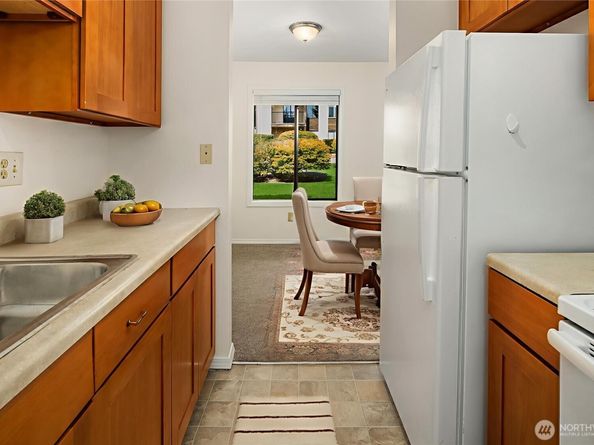 12424 NE 145th Street C25, Kirkland WA 98034