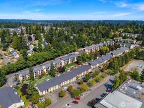 12424 NE 145th Street C25, Kirkland WA 98034