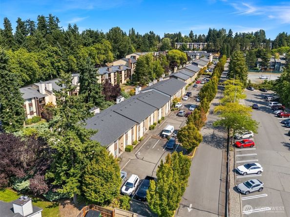 12424 NE 145th Street C25, Kirkland WA 98034