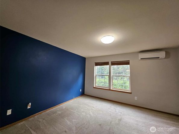 3016 E 19th Street, Bremerton WA 98310