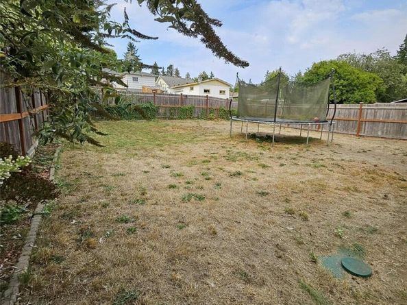 3016 E 19th Street, Bremerton WA 98310
