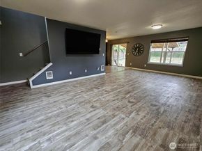 3016 E 19th Street, Bremerton WA 98310