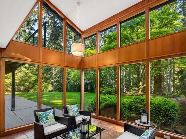12741 NE 39th Street, Bellevue WA 98005