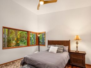 12741 NE 39th Street, Bellevue WA 98005