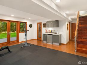 12741 NE 39th Street, Bellevue WA 98005