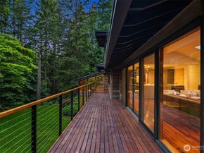 12741 NE 39th Street, Bellevue WA 98005