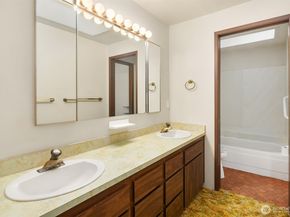 4620 156th Street SE, Bothell WA 98012