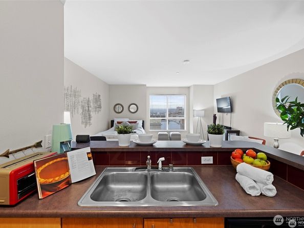 668 S Lane Street 603, Seattle WA 98104