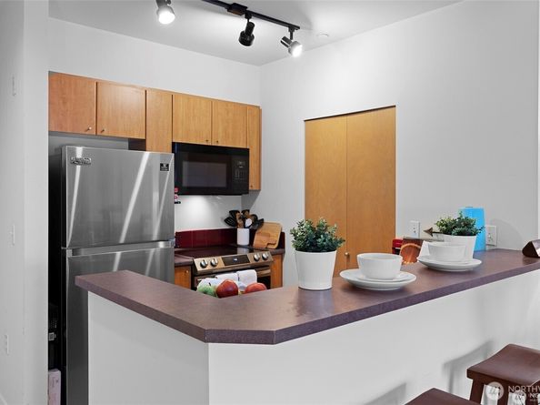 668 S Lane Street 603, Seattle WA 98104
