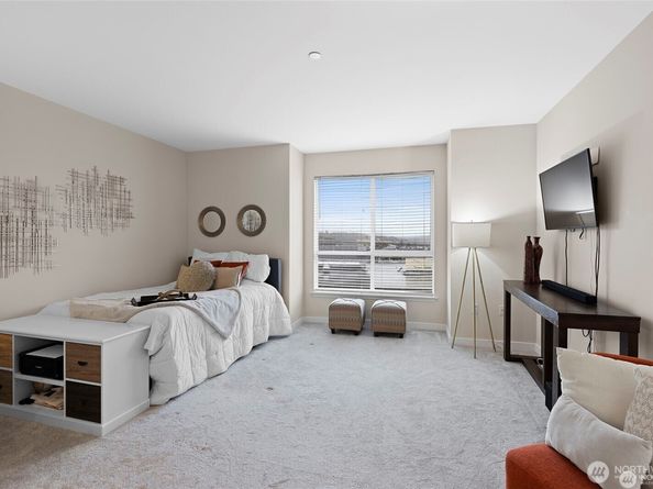 668 S Lane Street 603, Seattle WA 98104