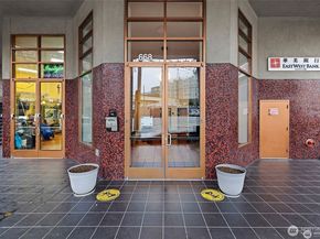 668 S Lane Street 603, Seattle WA 98104