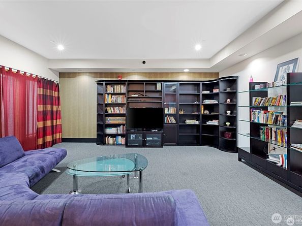668 S Lane Street 603, Seattle WA 98104