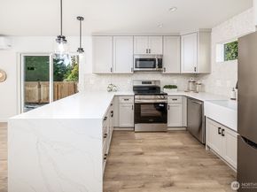 12029 40th Avenue NE C, Seattle WA 98125