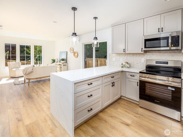 12029 40th Avenue NE C, Seattle WA 98125