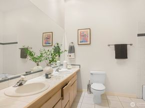 7700 E Green Lake Drive N A7, Seattle WA 98103