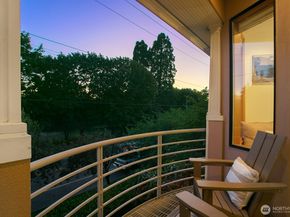 7700 E Green Lake Drive N A7, Seattle WA 98103