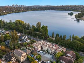7700 E Green Lake Drive N A7, Seattle WA 98103