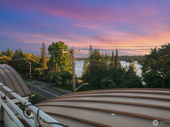 7700 E Green Lake Drive N A7, Seattle WA 98103