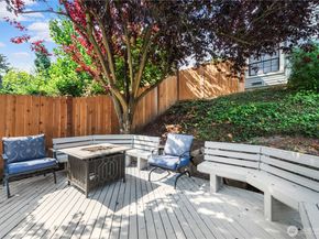 10057 Wallingford Avenue N 12, Seattle WA 98133