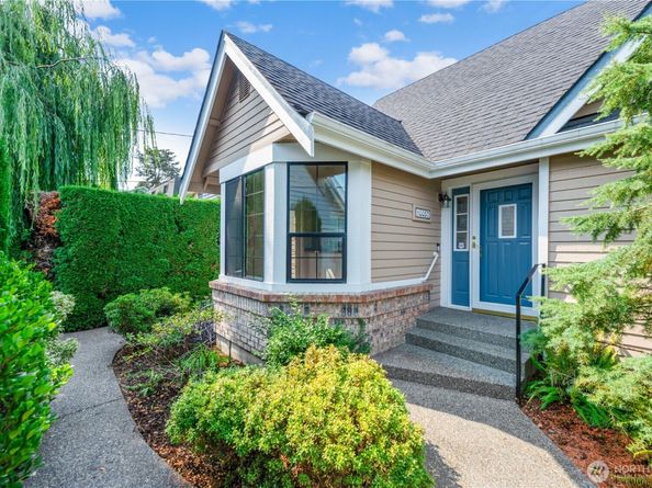 10057 Wallingford Avenue N 12, Seattle WA 98133