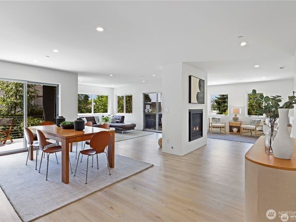 6304 Lakeview Drive, Kirkland WA 98033