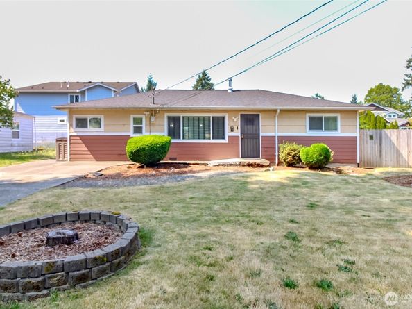 17917 116th Avenue SE, Renton WA 98058
