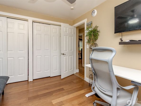 17917 116th Avenue SE, Renton WA 98058