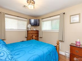 17917 116th Avenue SE, Renton WA 98058