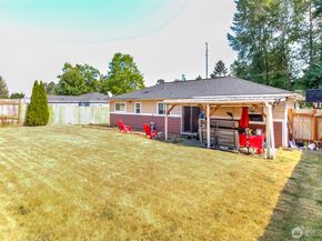 17917 116th Avenue SE, Renton WA 98058